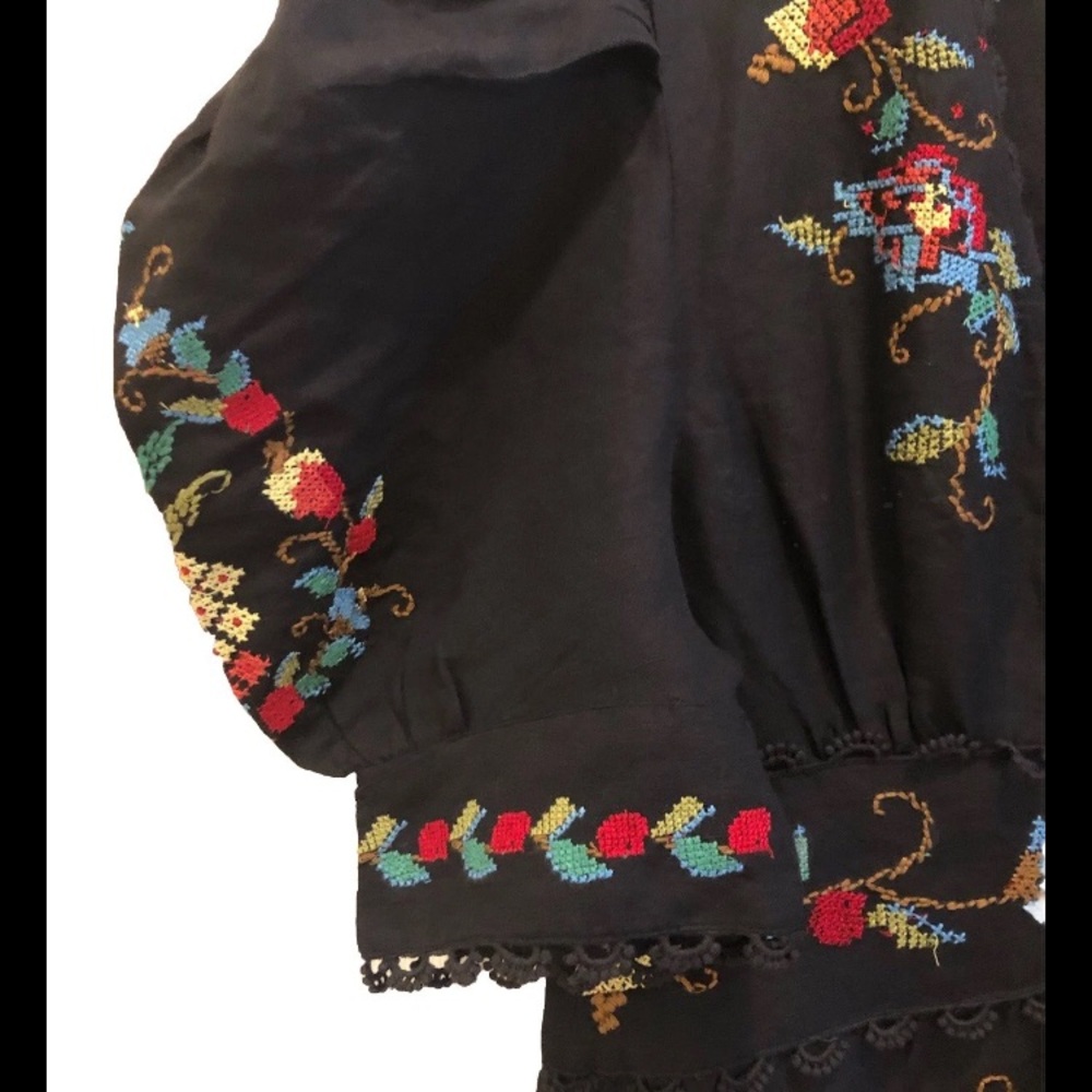 FARM Rio Dress Midi NWT Black Linen XL Cross Stitch Embroidery Puff Sleeve Vee - Picture 14 of 16